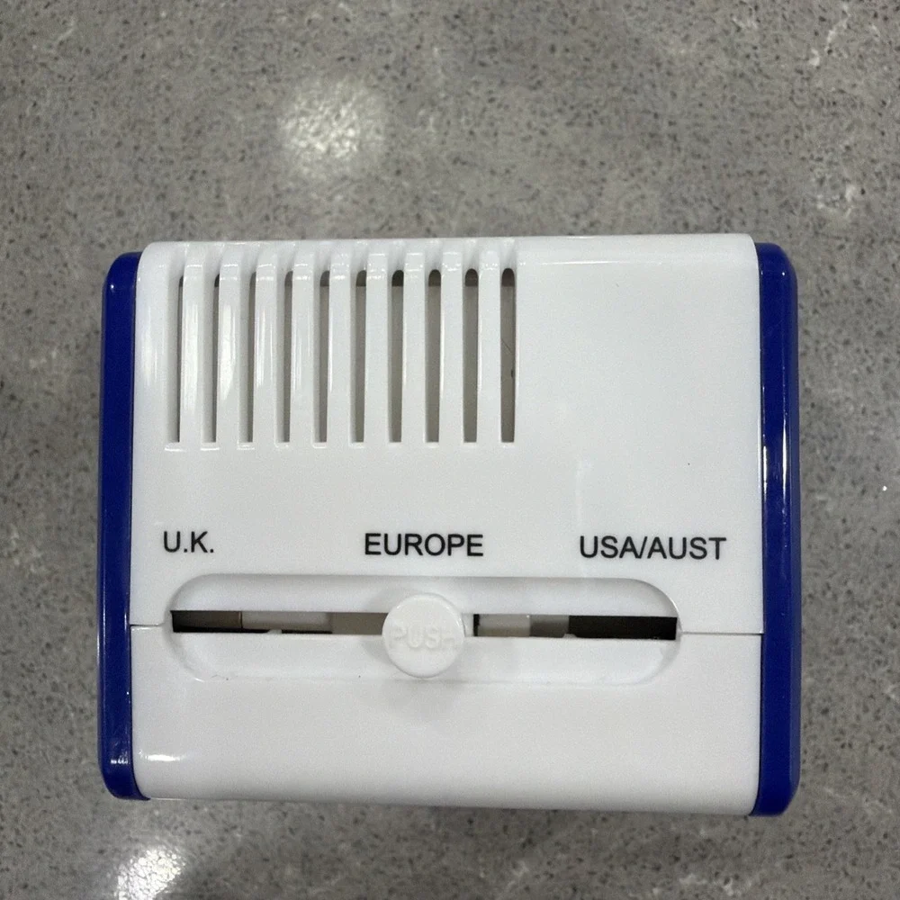 Travel Smart ConAir TS254 Adapter/Converter Combo Unit